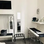 Vesucharme Suite Luxury Room